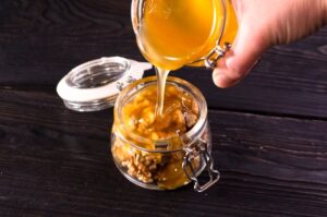 Прочитайте: Орехи с медом за 5 минут — рецепт с фото в Журнале Маркета